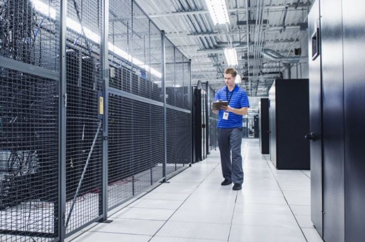 data center support service for a US bank